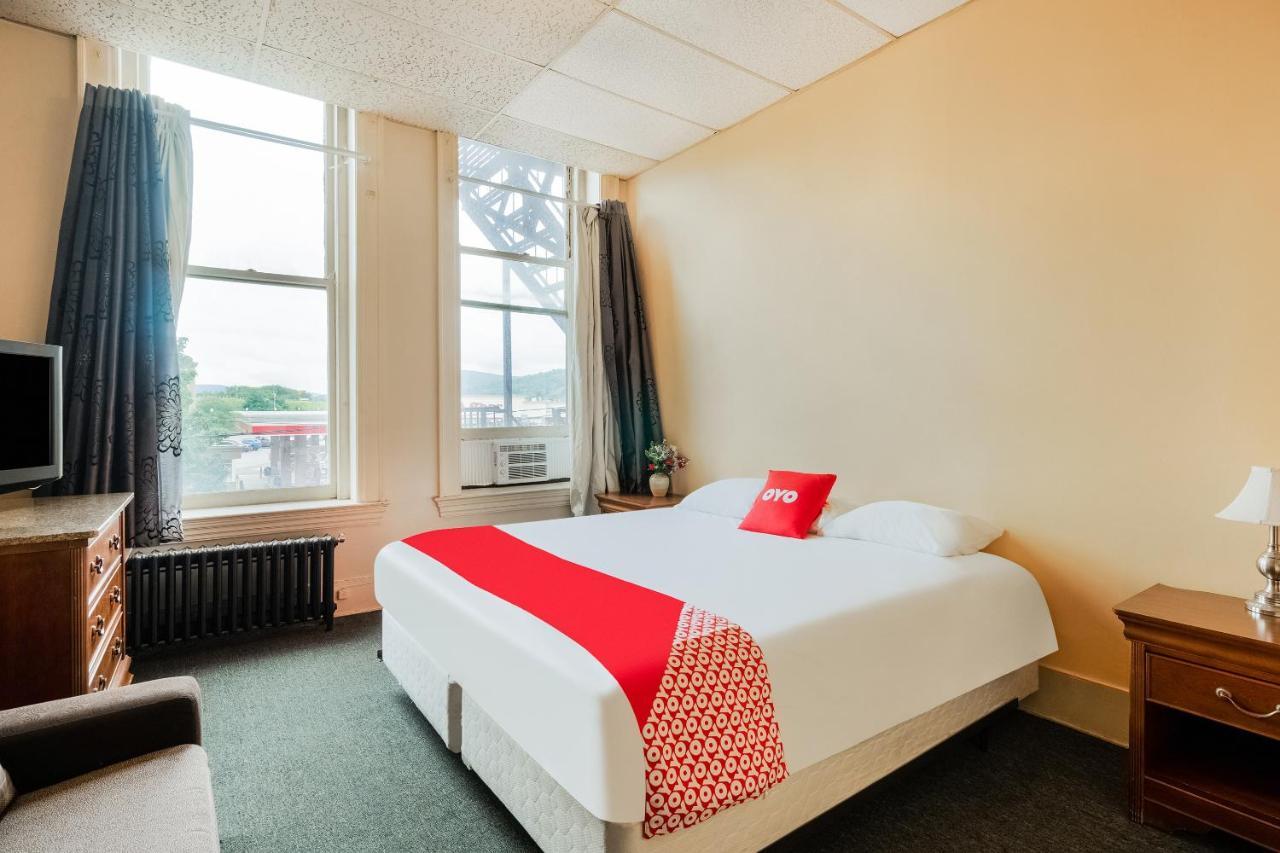 Oyo Hotel Bradford Main St Pa Extérieur photo